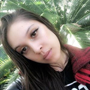 Meet your Posher, Mariana